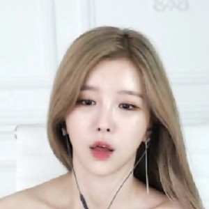 韩国女主播berry0314大罩杯视频合集42G